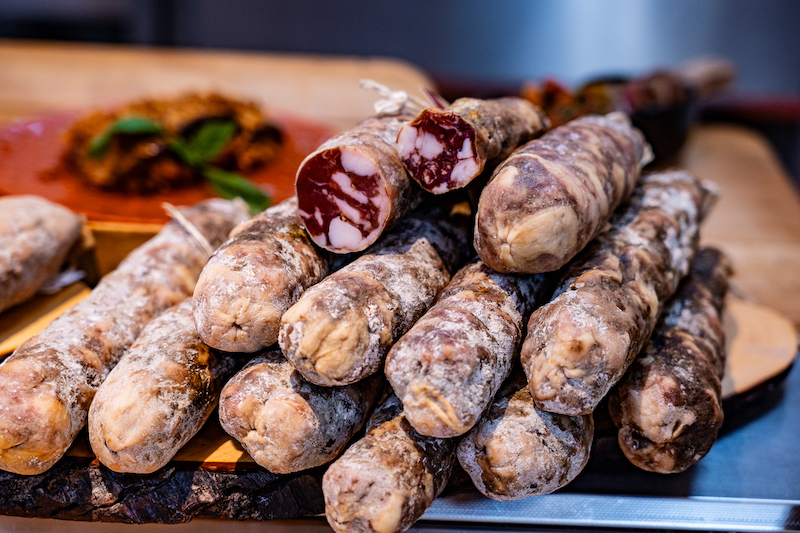 Nebrodi Sicilia - Salame artigianale di Suino Nero dei Nebrodi